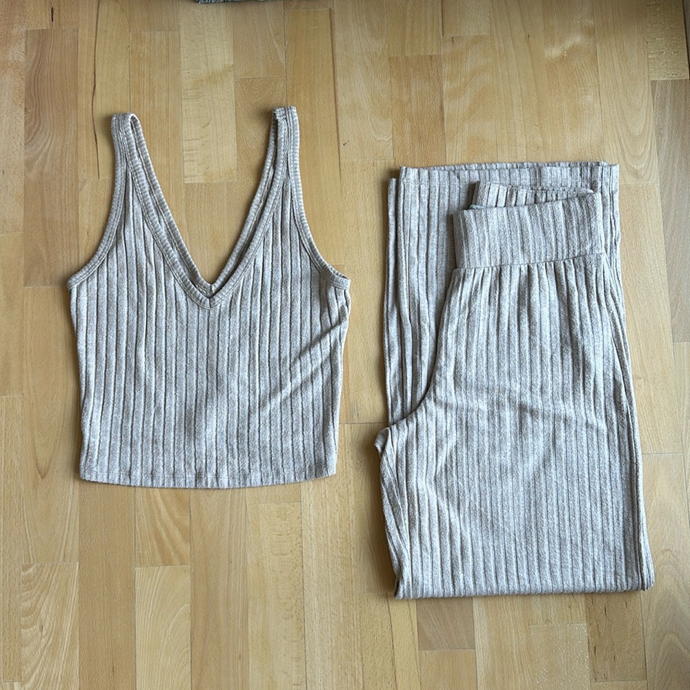 Cream Lounge Set from Abercrombie